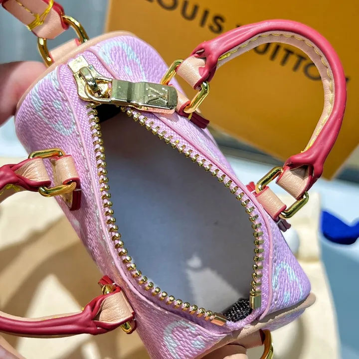 スーパーコピー ルイヴィトン キーホルダー