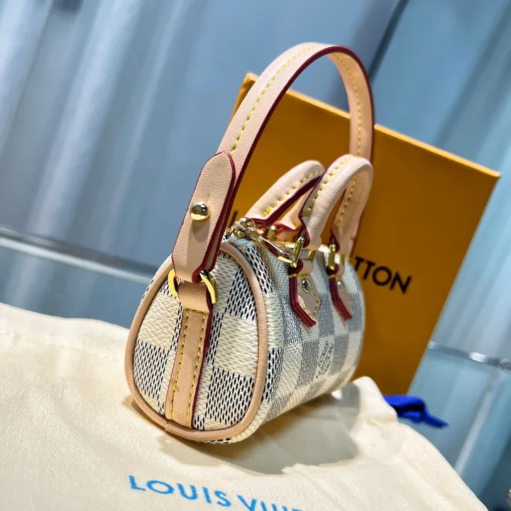 スーパーコピー ルイヴィトン キーホルダー