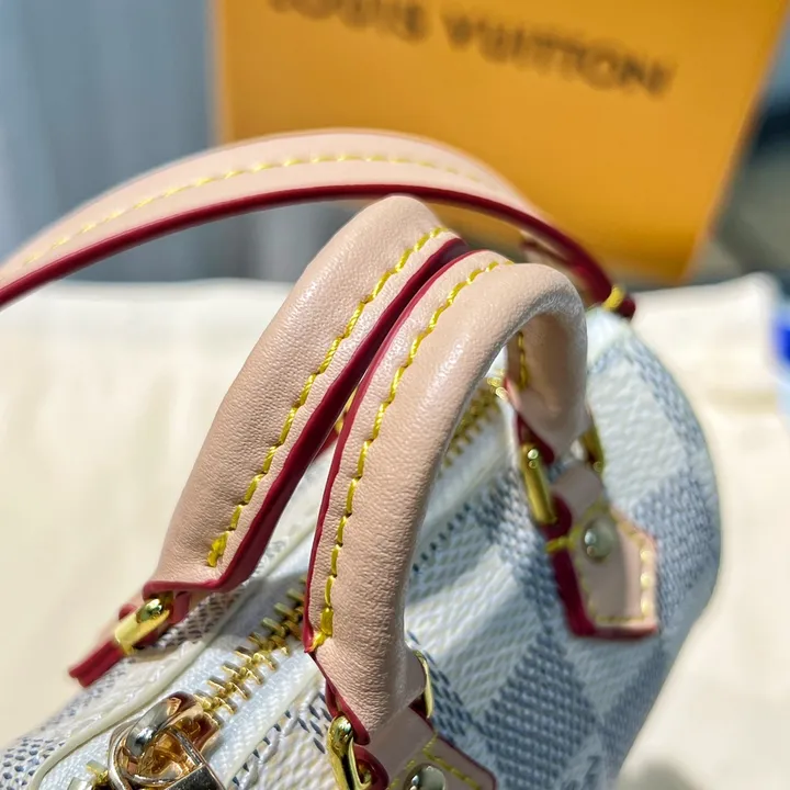 スーパーコピー ルイヴィトン キーホルダー