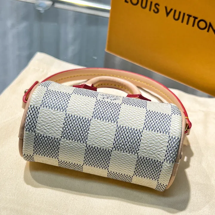 スーパーコピー ルイヴィトン キーホルダー