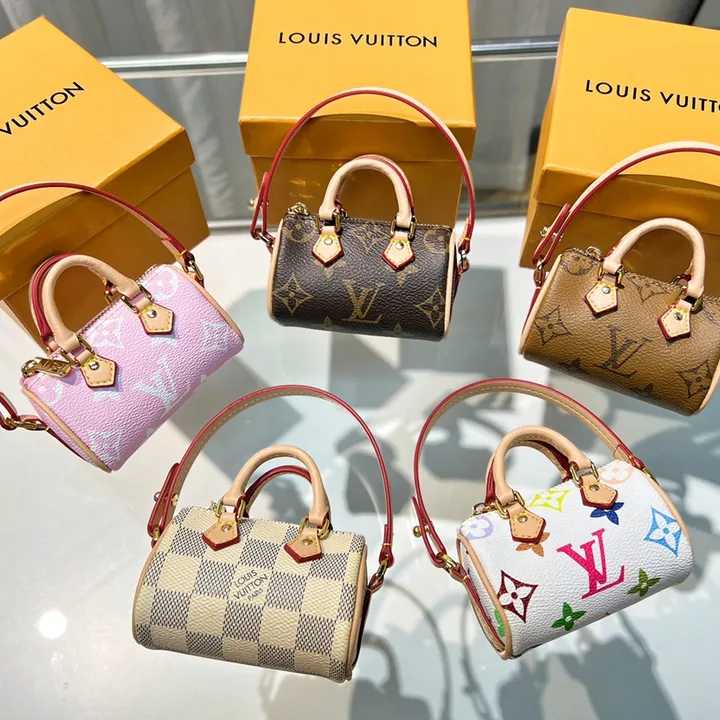 スーパーコピー ルイヴィトン キーホルダー