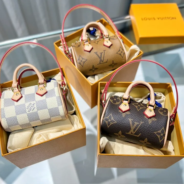 スーパーコピー ルイヴィトン キーホルダー