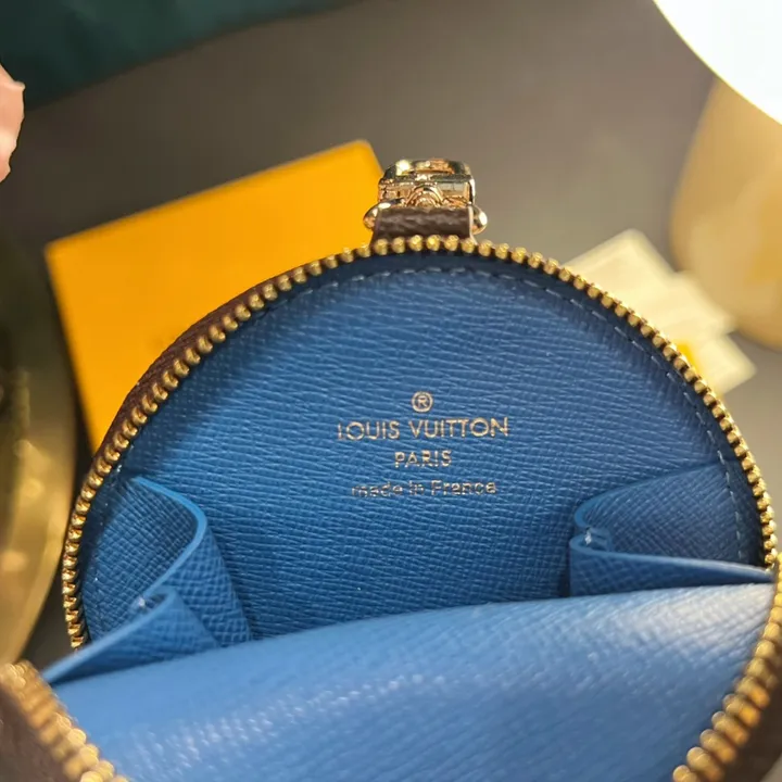 スーパーコピー ルイヴィトン キーホルダー