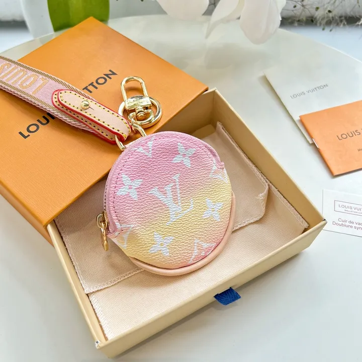 スーパーコピー ルイヴィトン キーホルダー