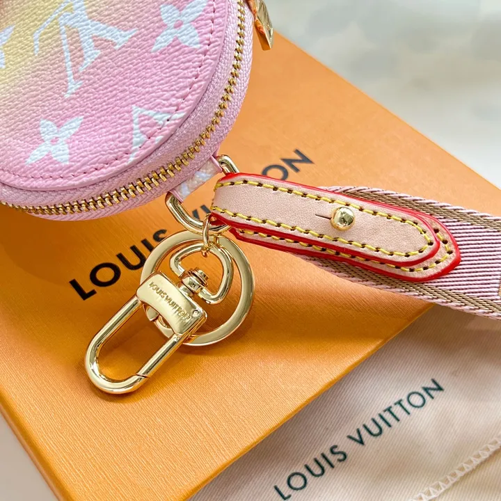 スーパーコピー ルイヴィトン キーホルダー