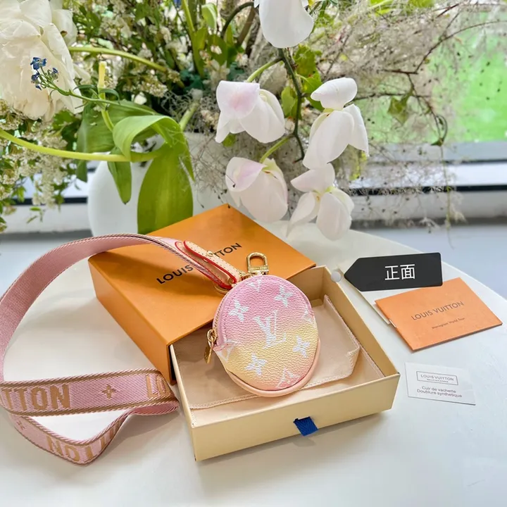 スーパーコピー ルイヴィトン キーホルダー