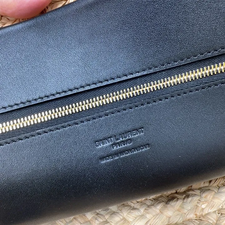 スーパーコピー イブサンローラン キーホルダー