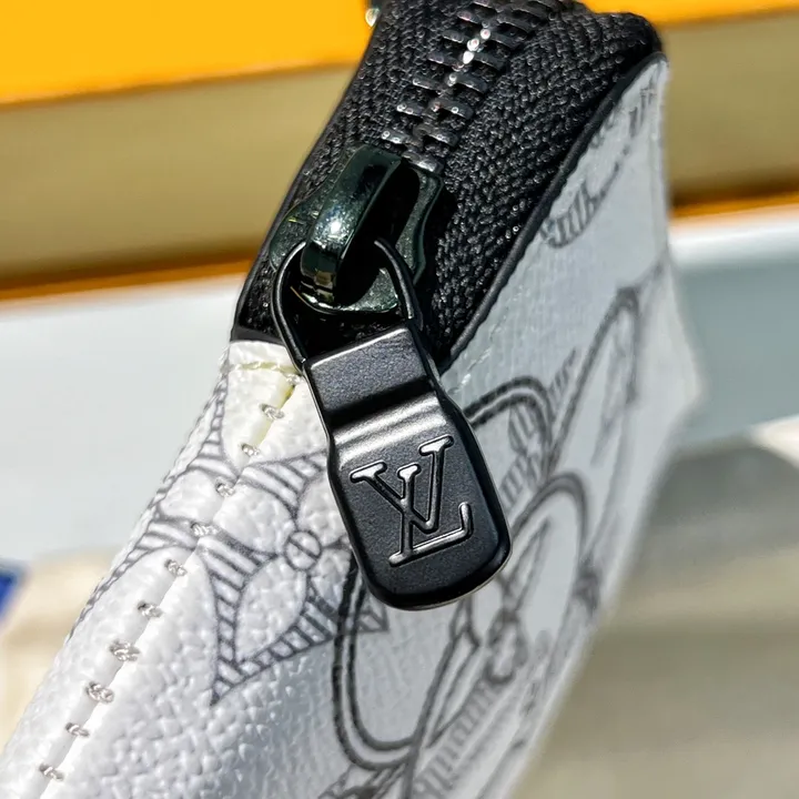 スーパーコピー ルイヴィトン キーホルダー