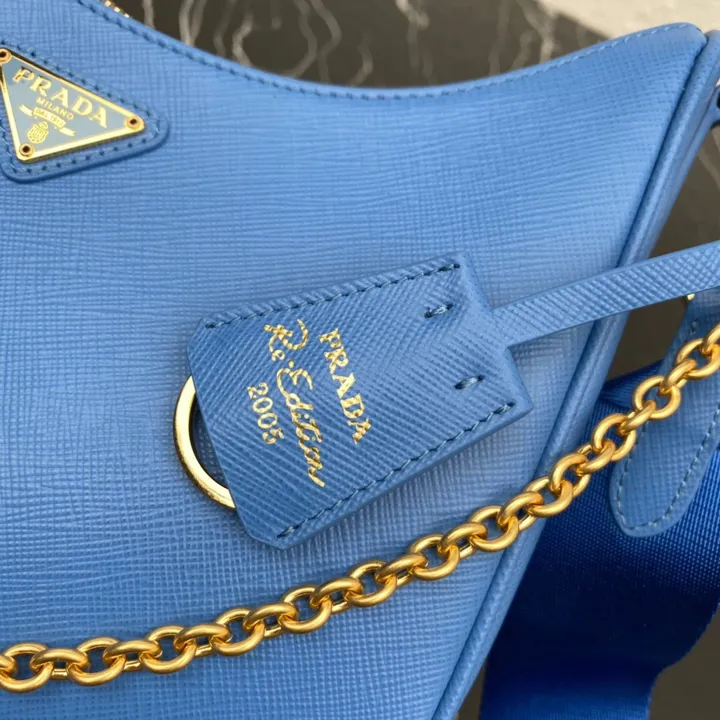 スーパーコピー プラダ キーホルダー