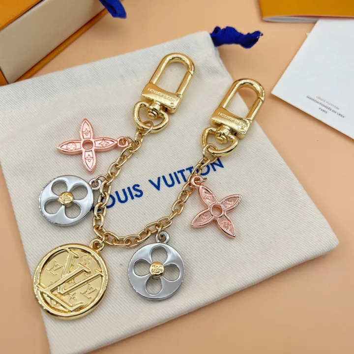 スーパーコピー ルイヴィトン キーホルダー