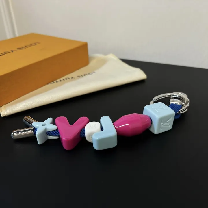 スーパーコピー ルイヴィトン キーホルダー