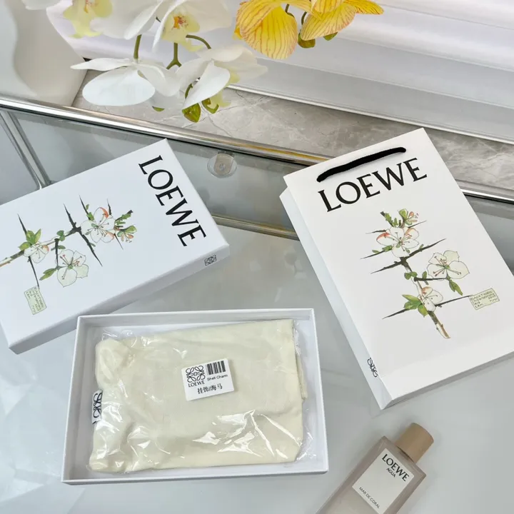 スーパーコピー ロエベ キーホルダー