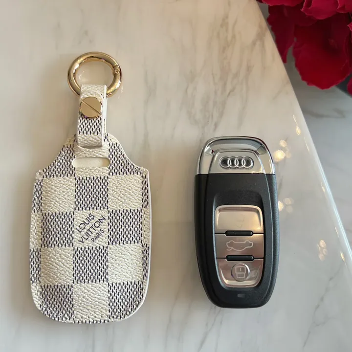 スーパーコピー ルイヴィトン キーホルダー