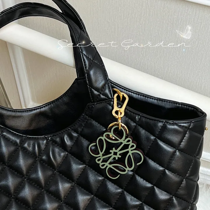 スーパーコピー ロエベ キーホルダー