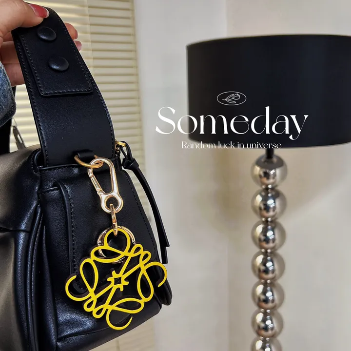 スーパーコピー ロエベ キーホルダー