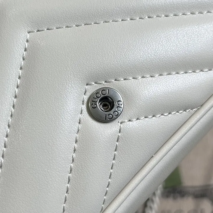 スーパーコピー ルイヴィトン キーホルダー