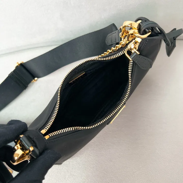 スーパーコピー プラダ キーホルダー