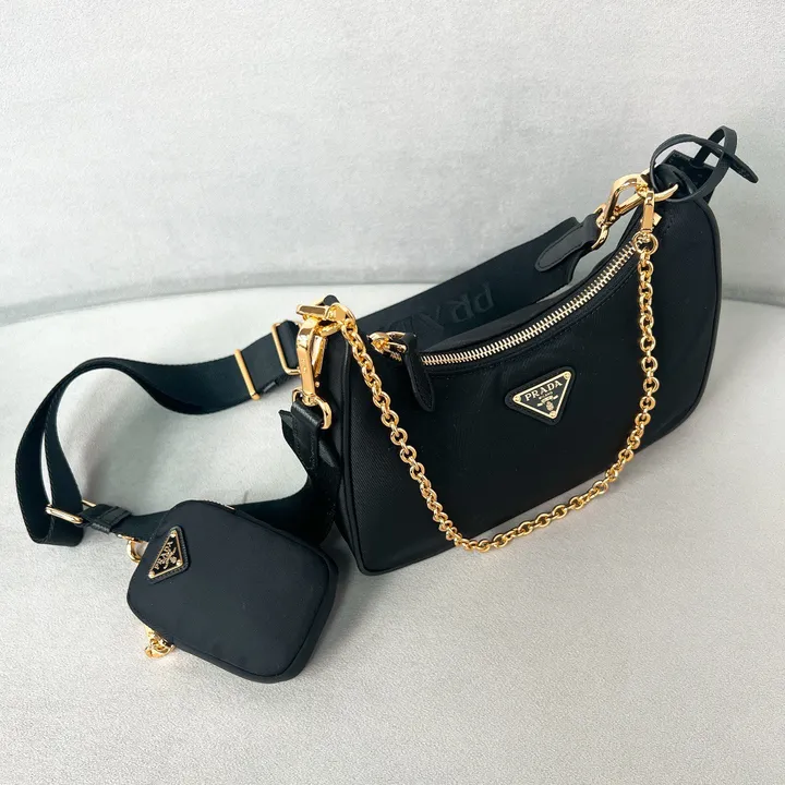 スーパーコピー プラダ キーホルダー