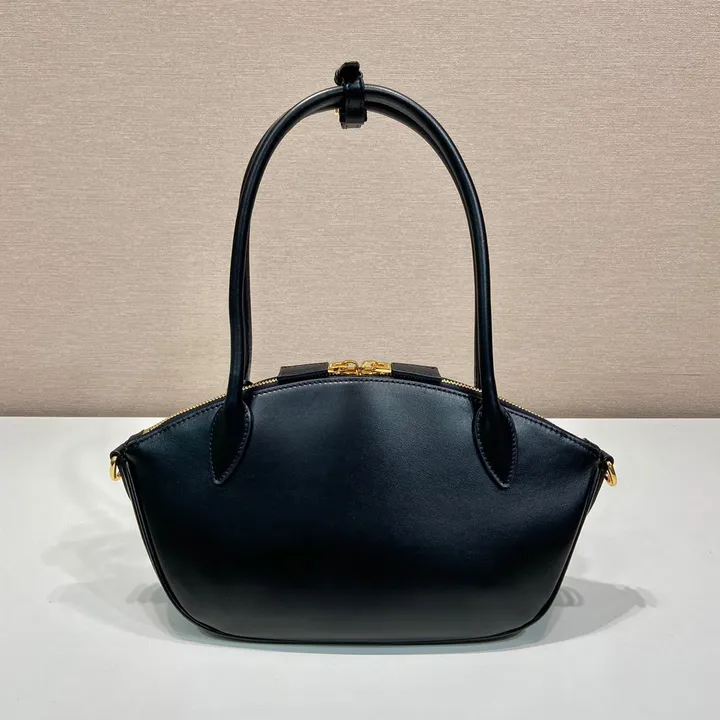 スーパーコピー プラダ キーホルダー