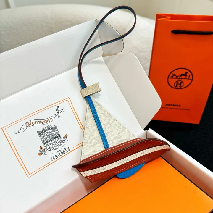 スーパーコピー ルイヴィトン キーホルダー