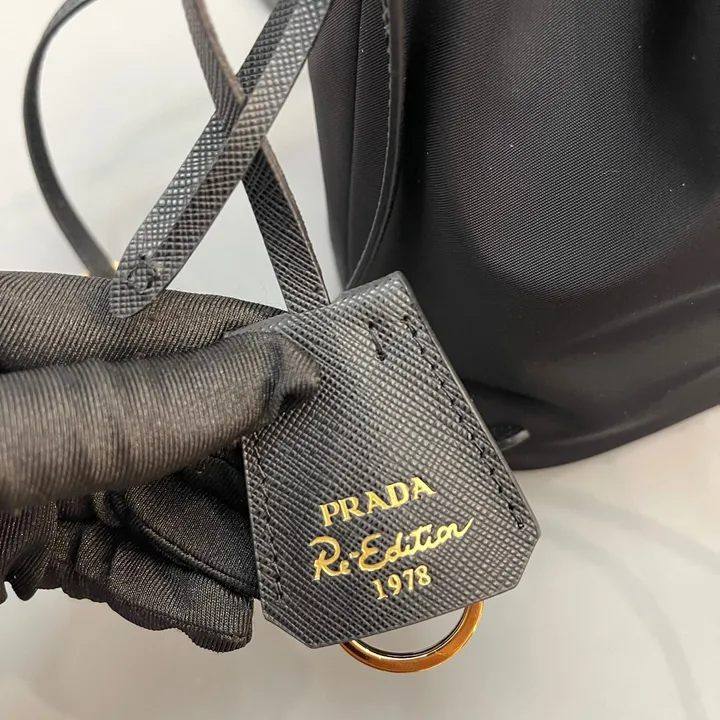 スーパーコピー プラダ キーホルダー