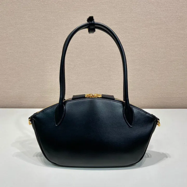 スーパーコピー プラダ キーホルダー