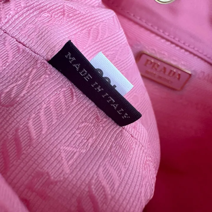 スーパーコピー バレンシアガ キーホルダー