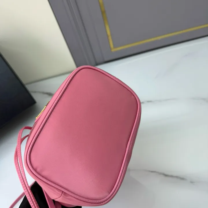 スーパーコピー バレンシアガ キーホルダー