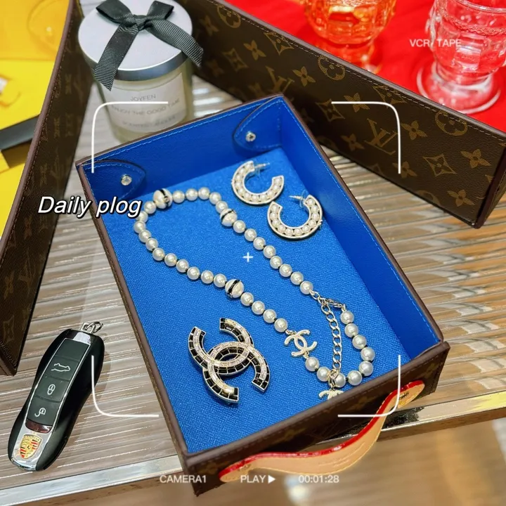 スーパーコピー ルイヴィトン キーホルダー