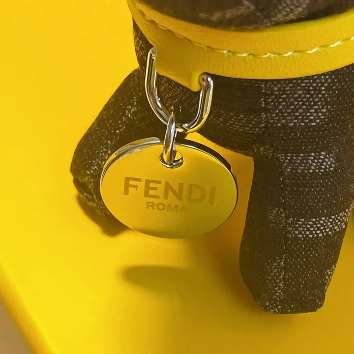 スーパーコピー フェンディ キーホルダー