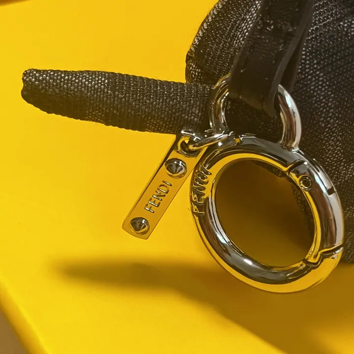 スーパーコピー フェンディ キーホルダー