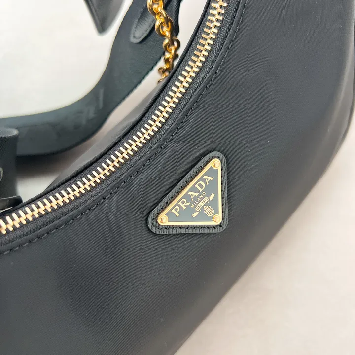 スーパーコピー プラダ キーホルダー