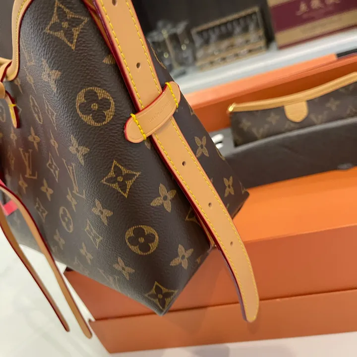 スーパーコピー ルイヴィトン キーホルダー