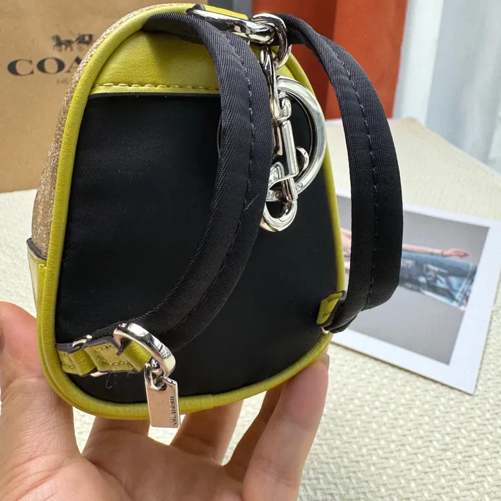 スーパーコピー ヴェルサーチ キーホルダー