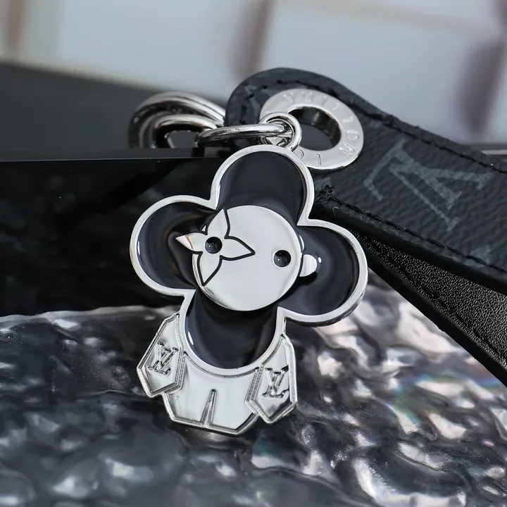 スーパーコピー ヴィヴィアン・ウエストウッド キーホルダー