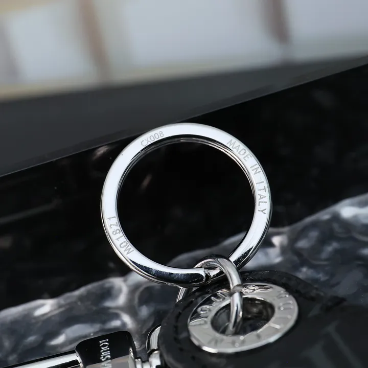 スーパーコピー ヴィヴィアン・ウエストウッド キーホルダー