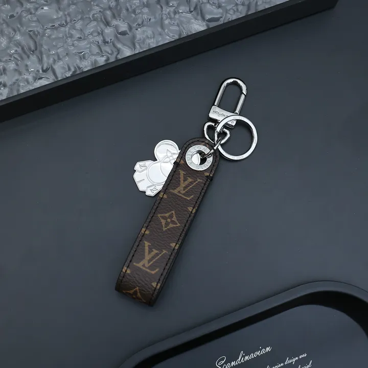 スーパーコピー ヴィヴィアン・ウエストウッド キーホルダー