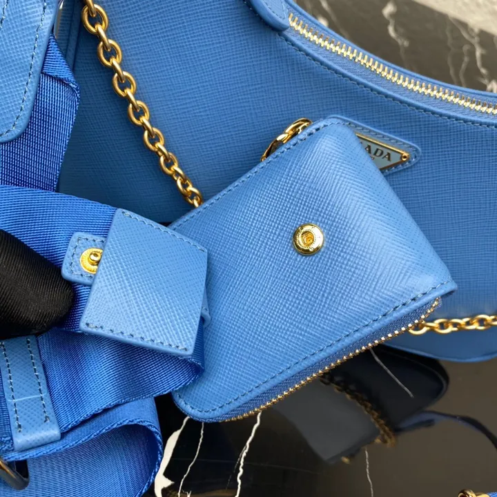 スーパーコピー プラダ キーホルダー