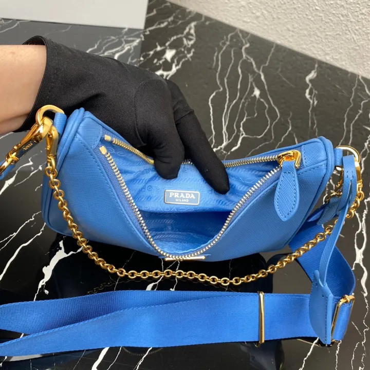 スーパーコピー プラダ キーホルダー