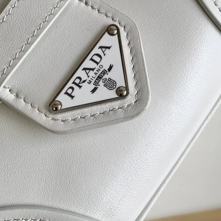 スーパーコピー バレンシアガ キーホルダー