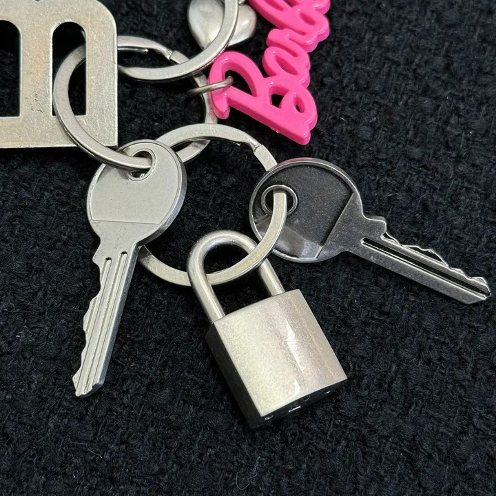 スーパーコピー ディオール キーホルダー