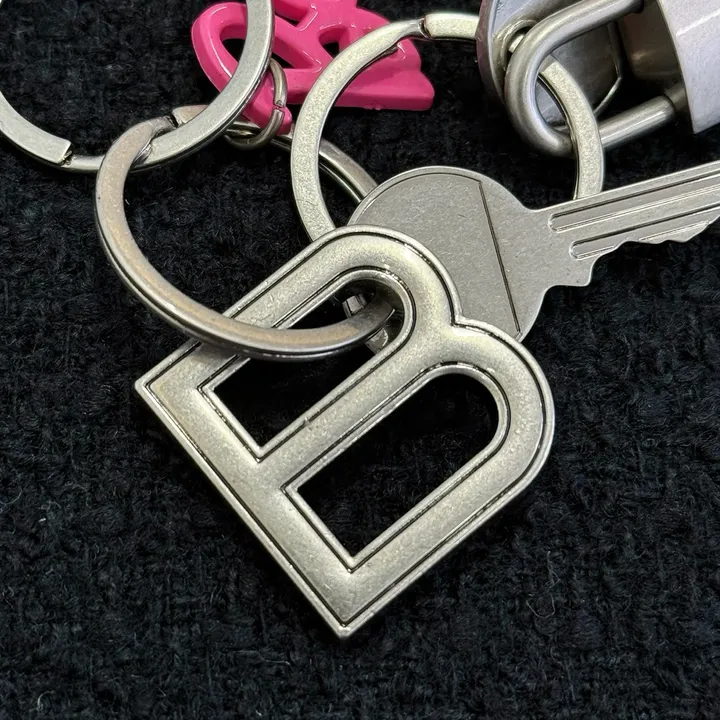 スーパーコピー ディオール キーホルダー