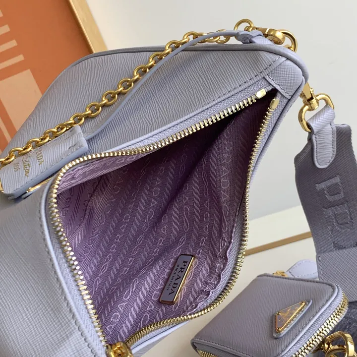 スーパーコピー バレンシアガ キーホルダー