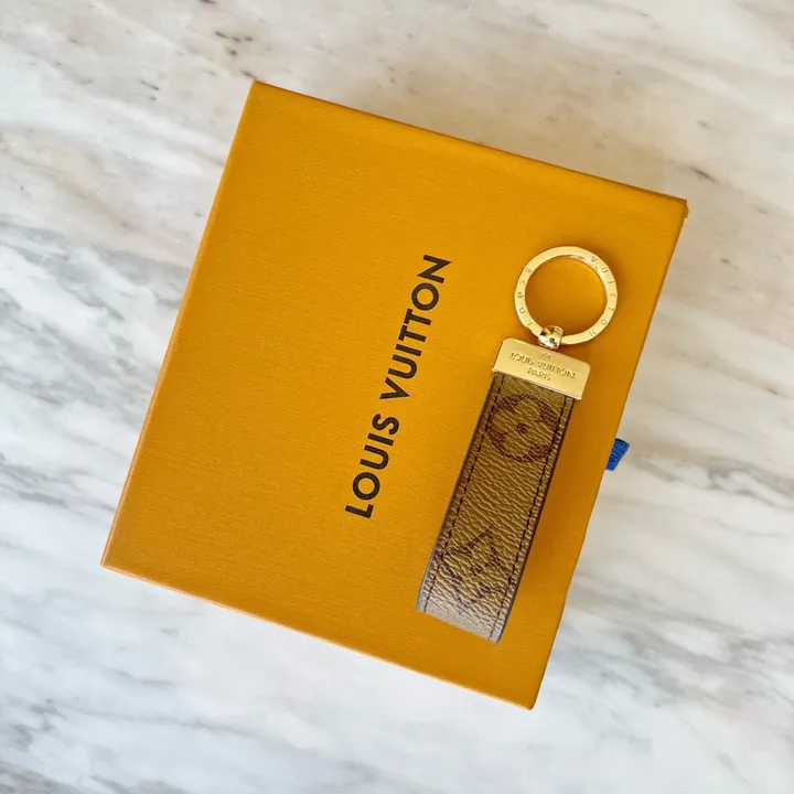 スーパーコピー ルイヴィトン キーホルダー