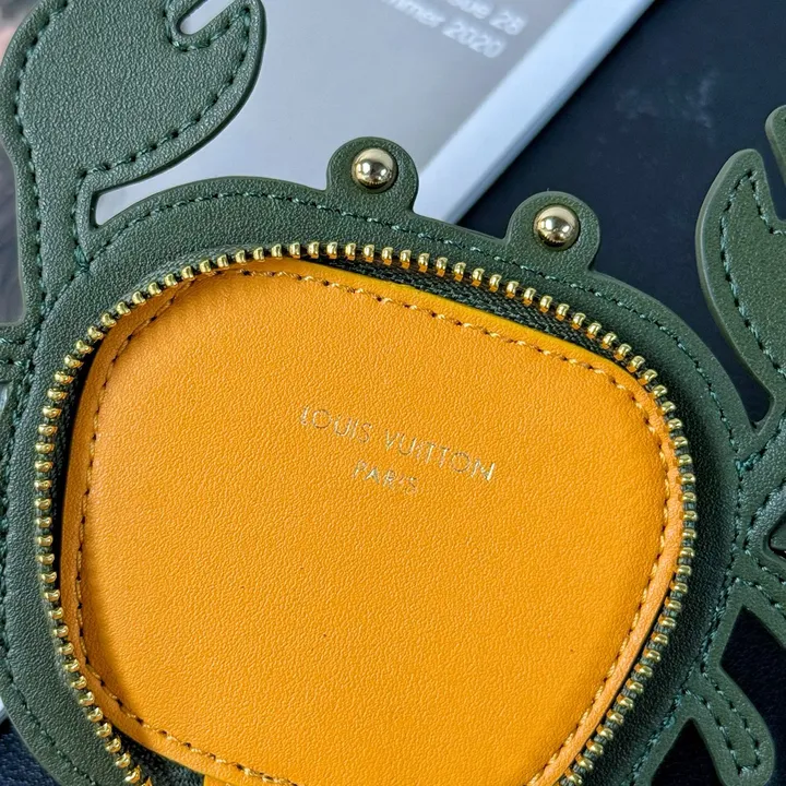 スーパーコピー ルイヴィトン キーホルダー