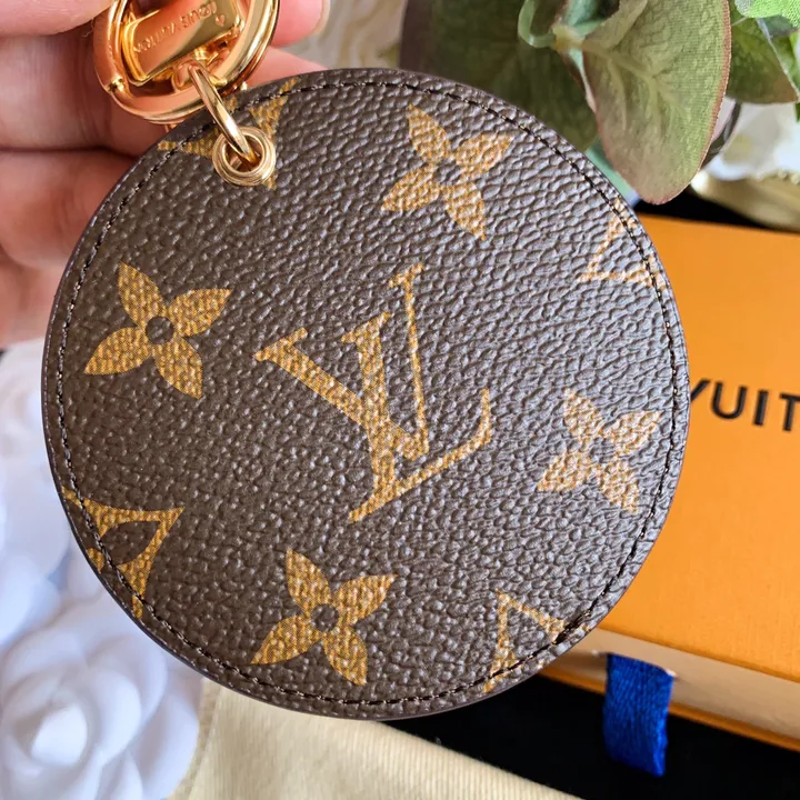 スーパーコピー ルイヴィトン キーホルダー