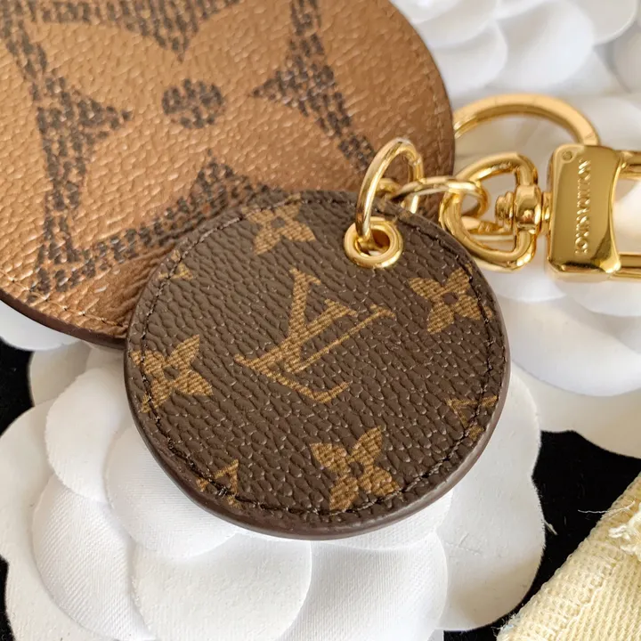 スーパーコピー ルイヴィトン キーホルダー