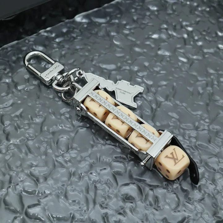 スーパーコピー ルイヴィトン キーホルダー