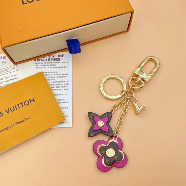 スーパーコピー ルイヴィトン キーホルダー