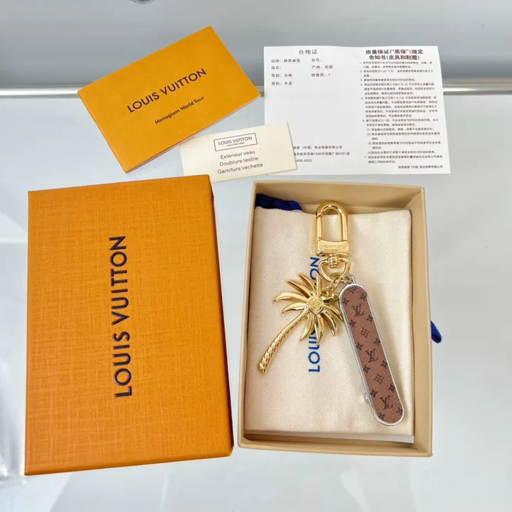 スーパーコピー ルイヴィトン キーホルダー